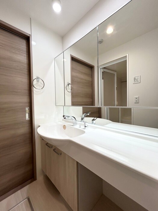 物件内観写真12　(洗面)