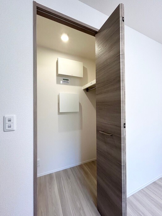 物件内観写真15　(収納)