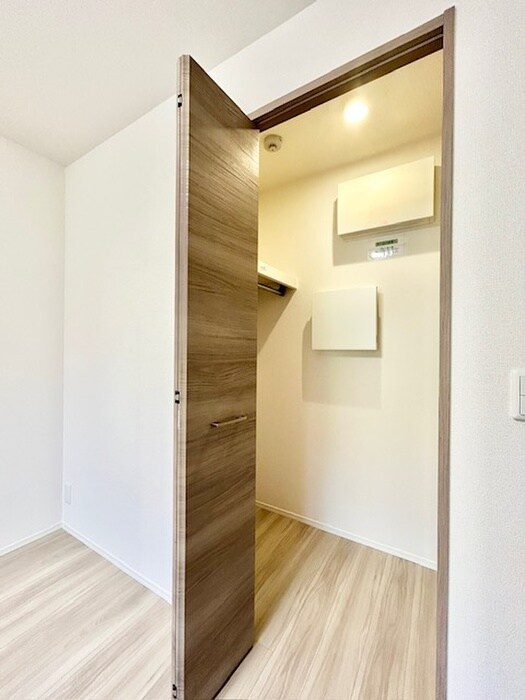 物件内観写真15　(収納)