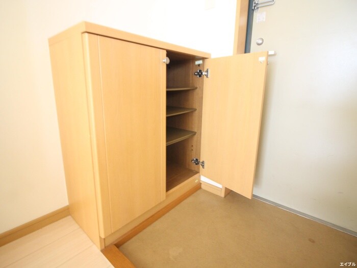 物件内観写真15　(靴箱)