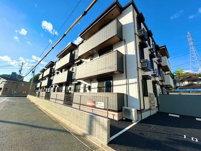 物件外観写真2　(外観写真)