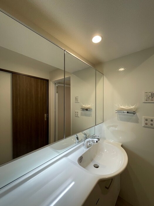 物件内観写真14　(洗面)