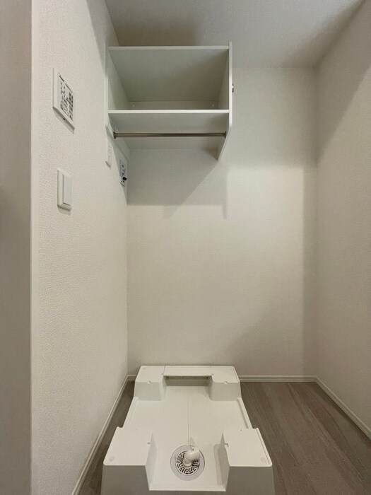 物件内観写真15　(洗濯機置場)