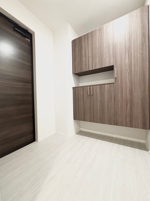 物件内観写真15　(玄関)