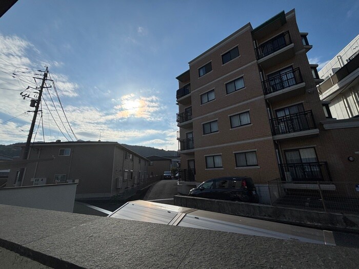 物件内観写真22　(室内からの展望)