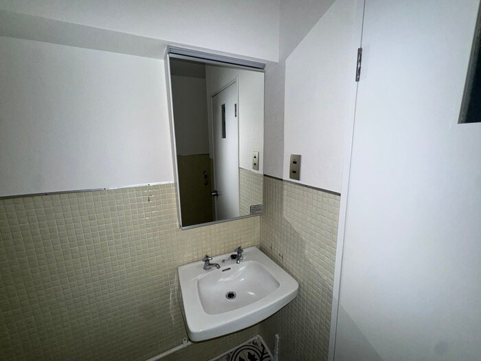 物件内観写真11　(洗面)