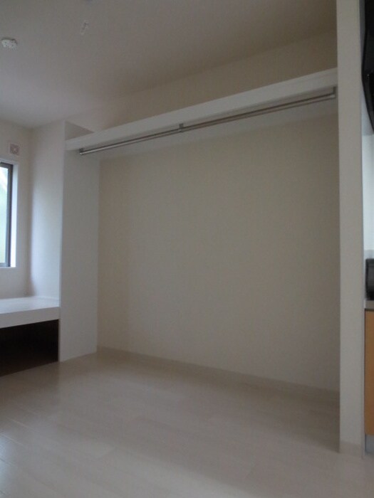 物件内観写真10　(収納)