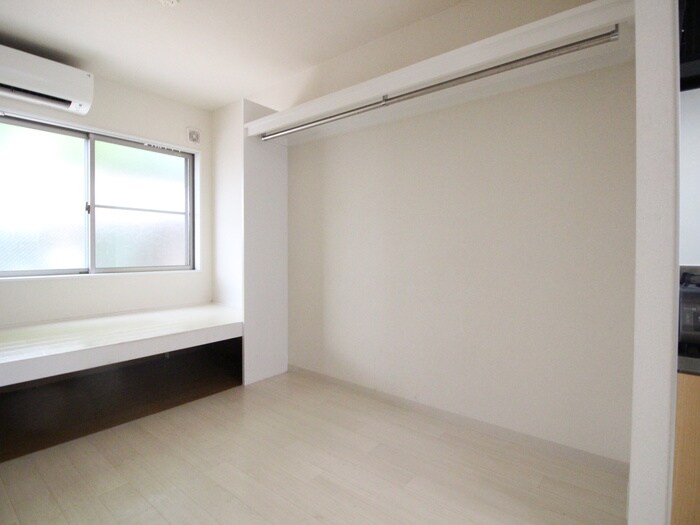 物件内観写真10　(収納)