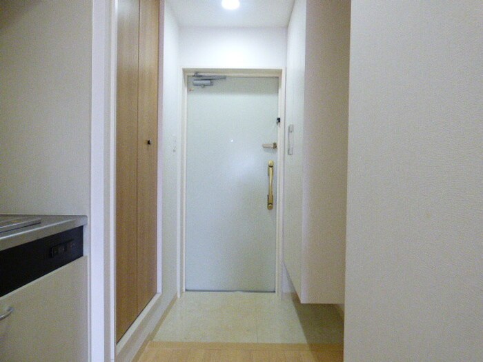 物件内観写真13　(玄関)