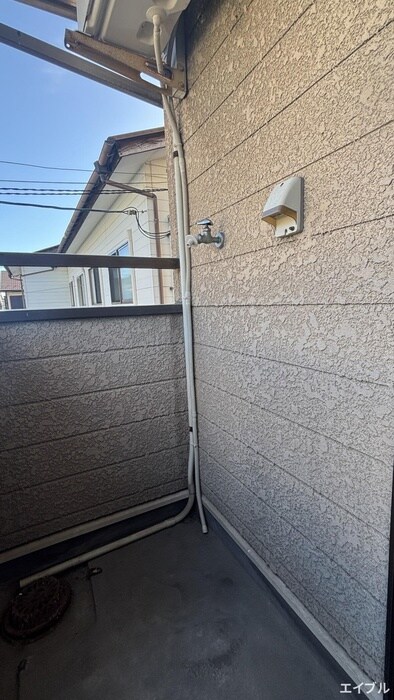 物件内観写真16　(洗濯機置場)