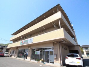 中西ビル外観写真