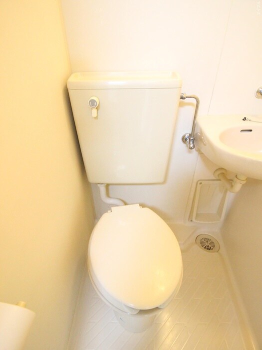 物件内観写真9　(トイレ)