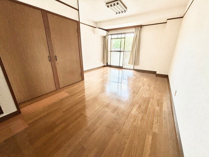 物件内観写真11　(居室)