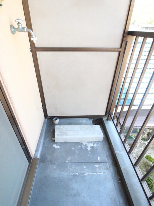 物件内観写真12　(洗濯機置場)