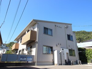 フィカーサミウラ外観写真