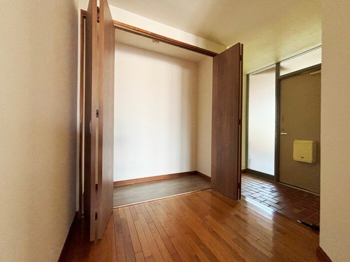 物件内観写真12　(収納)