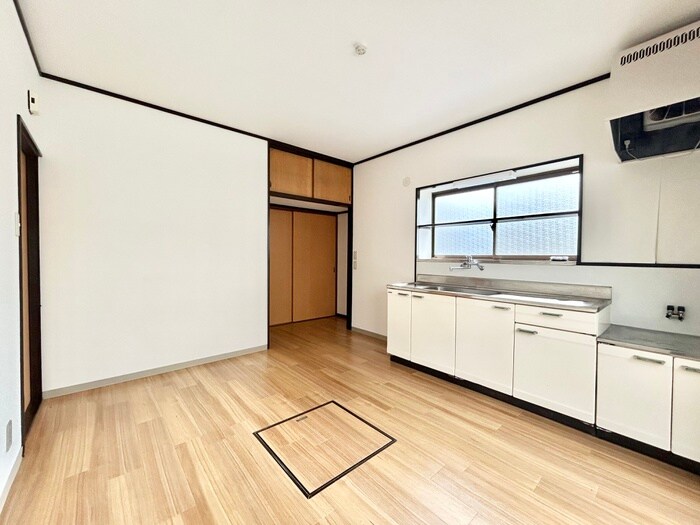 物件内観写真7　(居室)