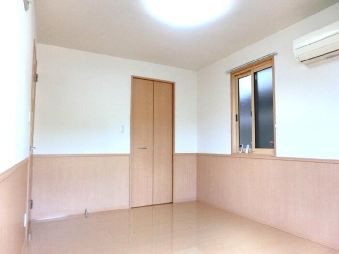 物件内観写真17　(居室)