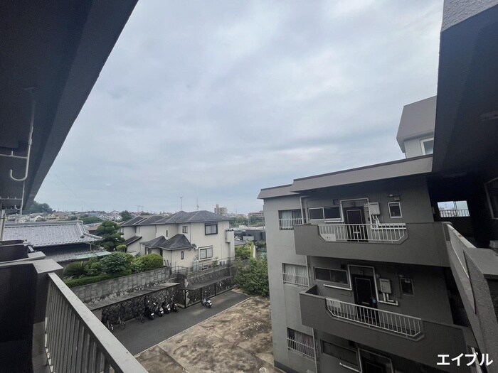 物件内観写真21　(室内からの展望)