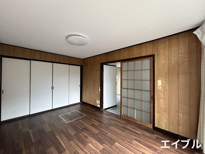 物件内観写真8　(居室)