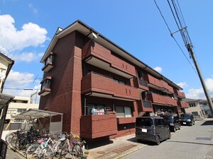 パレファミーユ外観写真