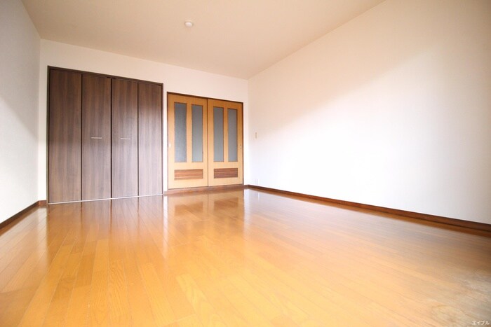 物件内観写真8　(居室)