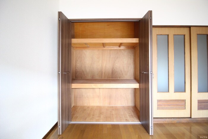 物件内観写真16　(収納)