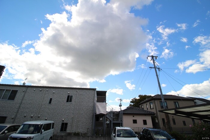 物件内観写真20　(室内からの展望)