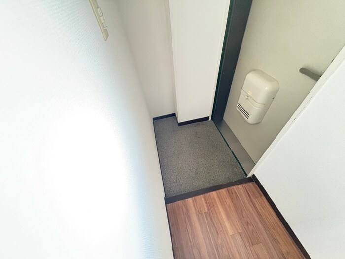 物件内観写真21　(玄関)