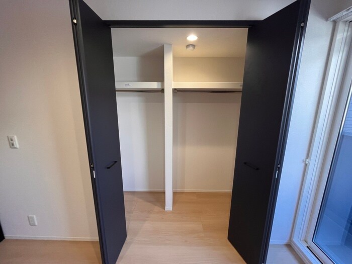 物件内観写真12　(収納)