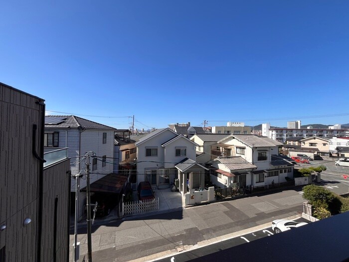 物件内観写真16　(室内からの展望)