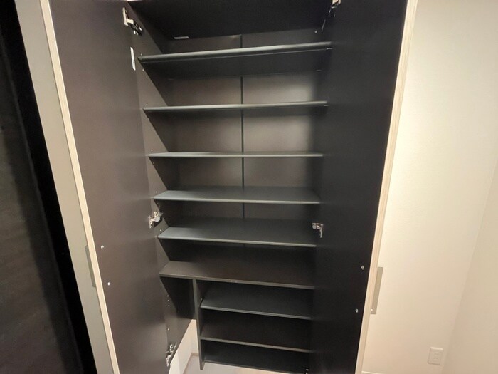 物件内観写真17　(靴箱)