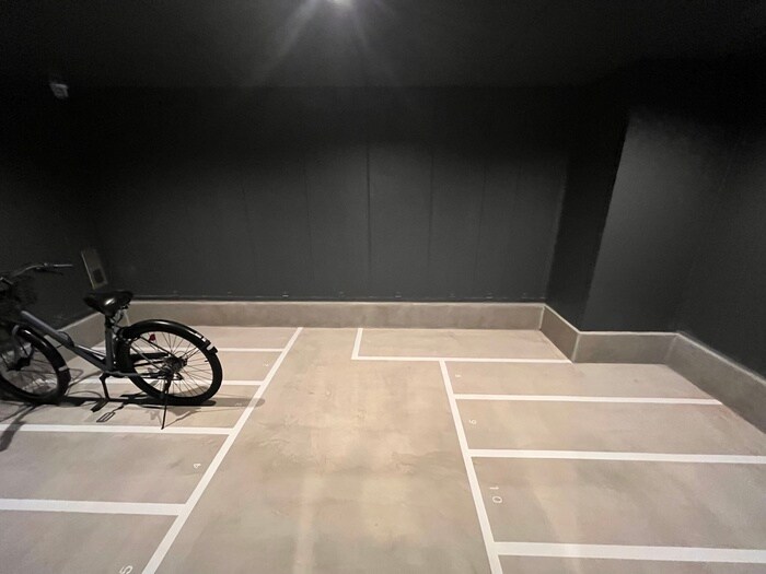 物件外観写真6　(駐輪場)