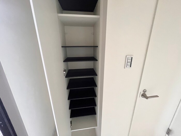 物件内観写真14　(靴箱)