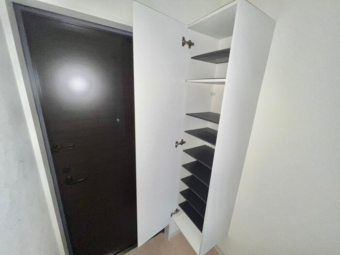 物件内観写真15　(靴箱)