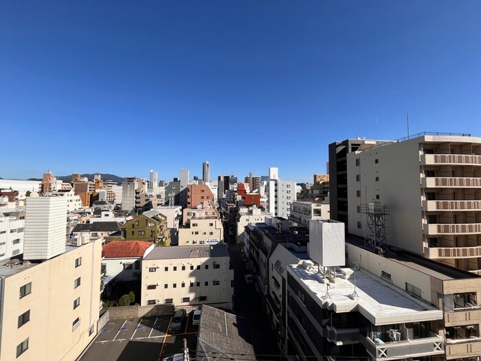 物件内観写真15　(室内からの展望)