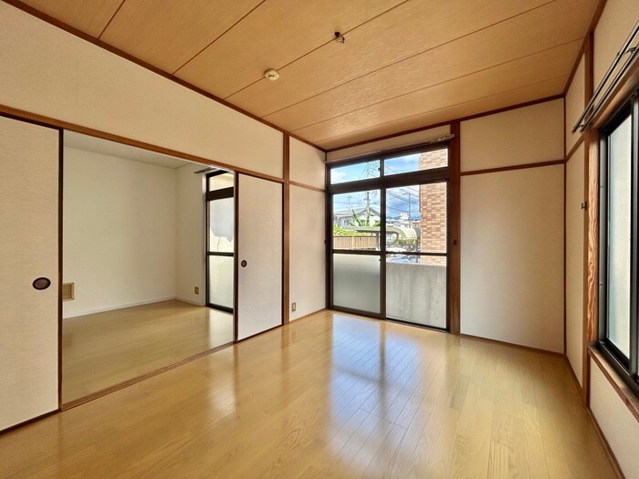 物件内観写真1　(居室)