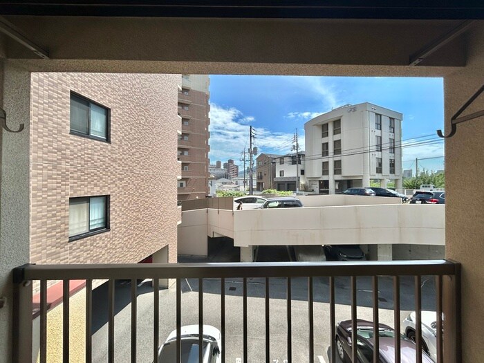 物件内観写真15　(室内からの展望)