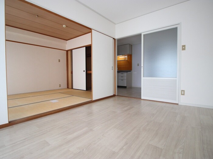 物件内観写真7　(居室)