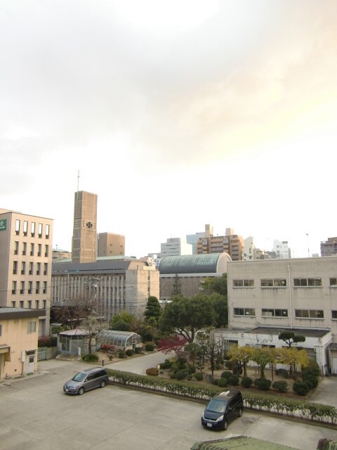 物件内観写真11　(室内からの展望)