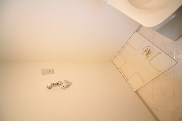 物件内観写真12　(洗濯機置場)