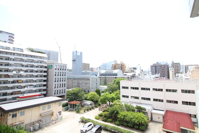 物件内観写真16　(室内からの展望)