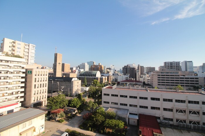 物件内観写真16　(室内からの展望)