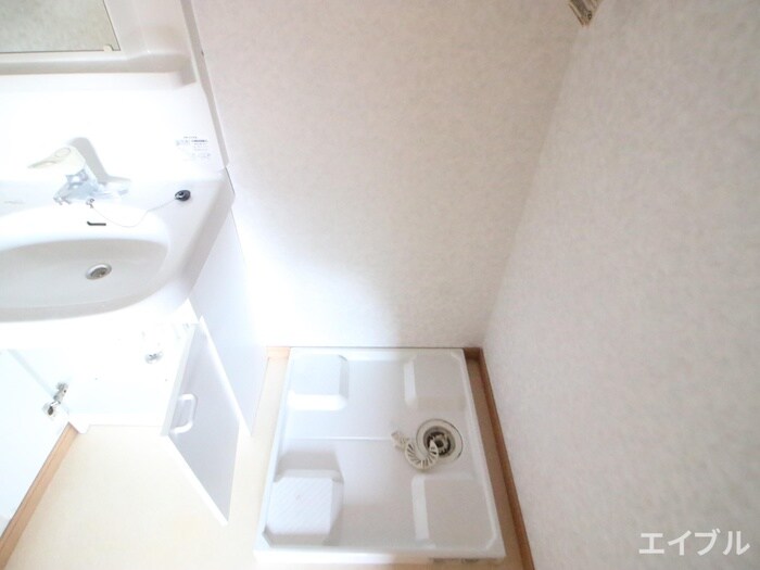 物件内観写真20　(洗濯機置場)