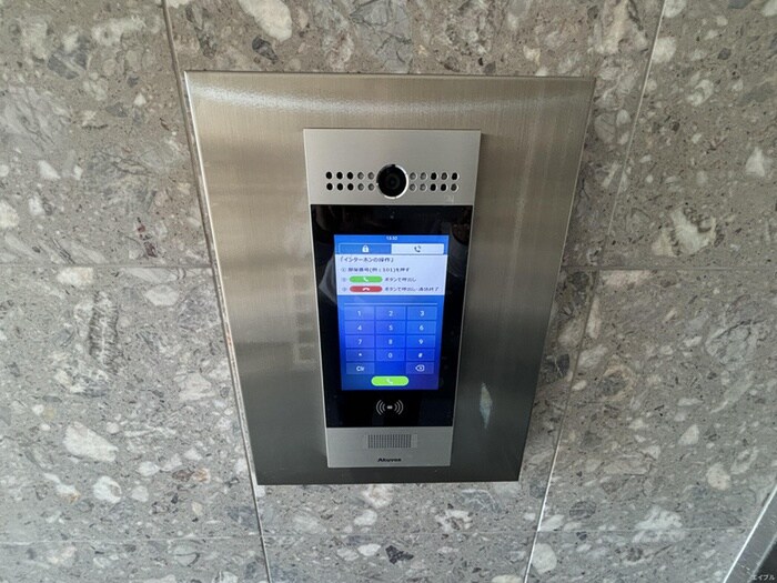 物件外観写真4　(エントランス部分)