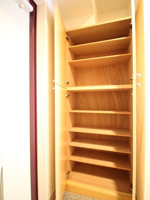 物件内観写真12　(靴箱)