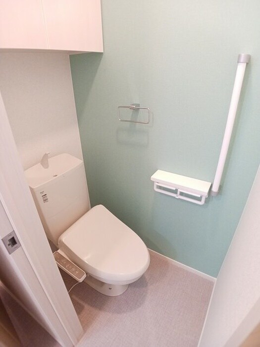 物件内観写真8　(トイレ)