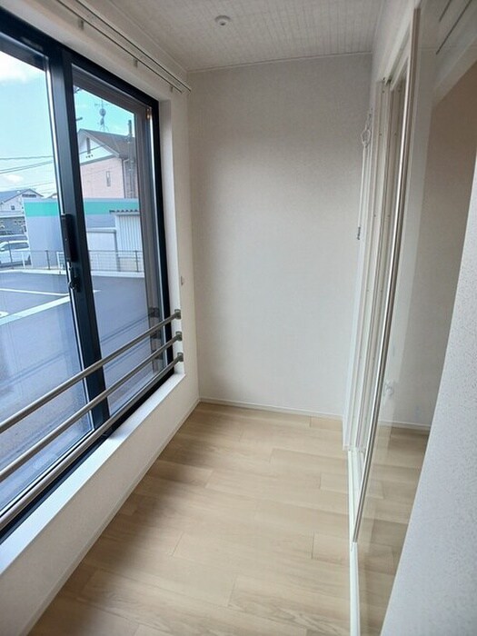 物件内観写真11　(ベランダ・バルコニー)
