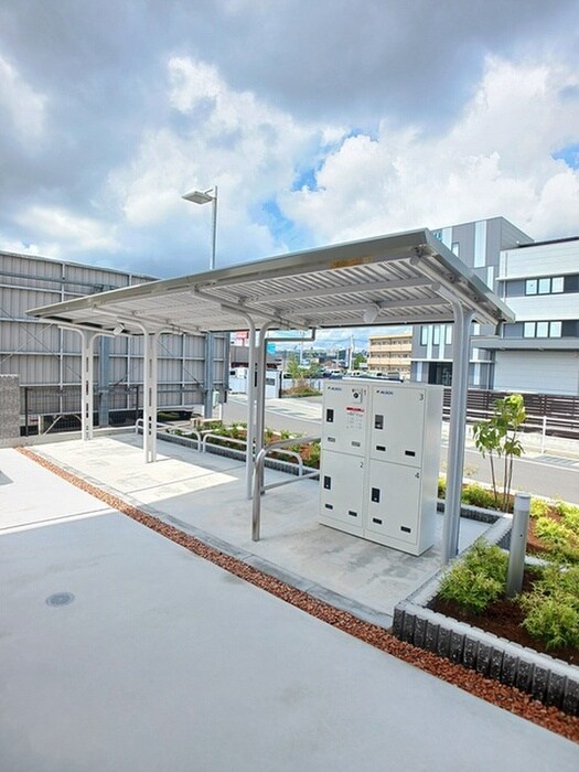 物件外観写真2　(駐輪場)