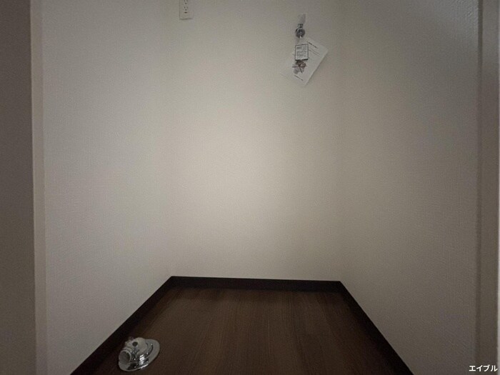物件内観写真14　(洗濯機置場)